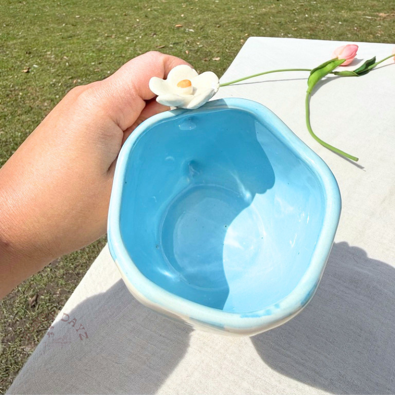 Blue Blooming 3D Flower Grid Mug