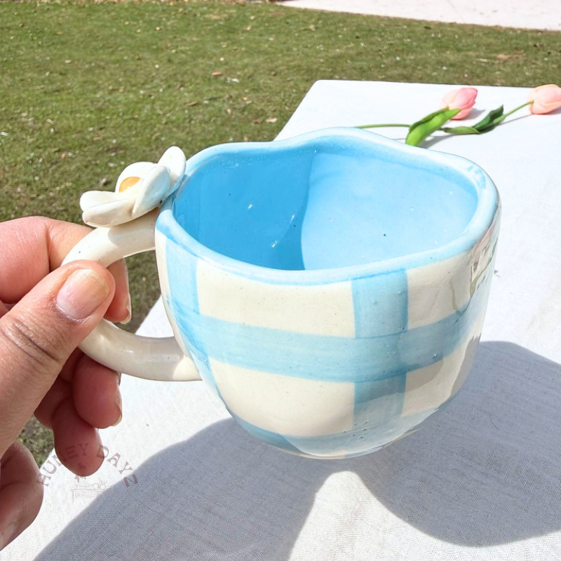Blue Blooming 3D Flower Grid Mug